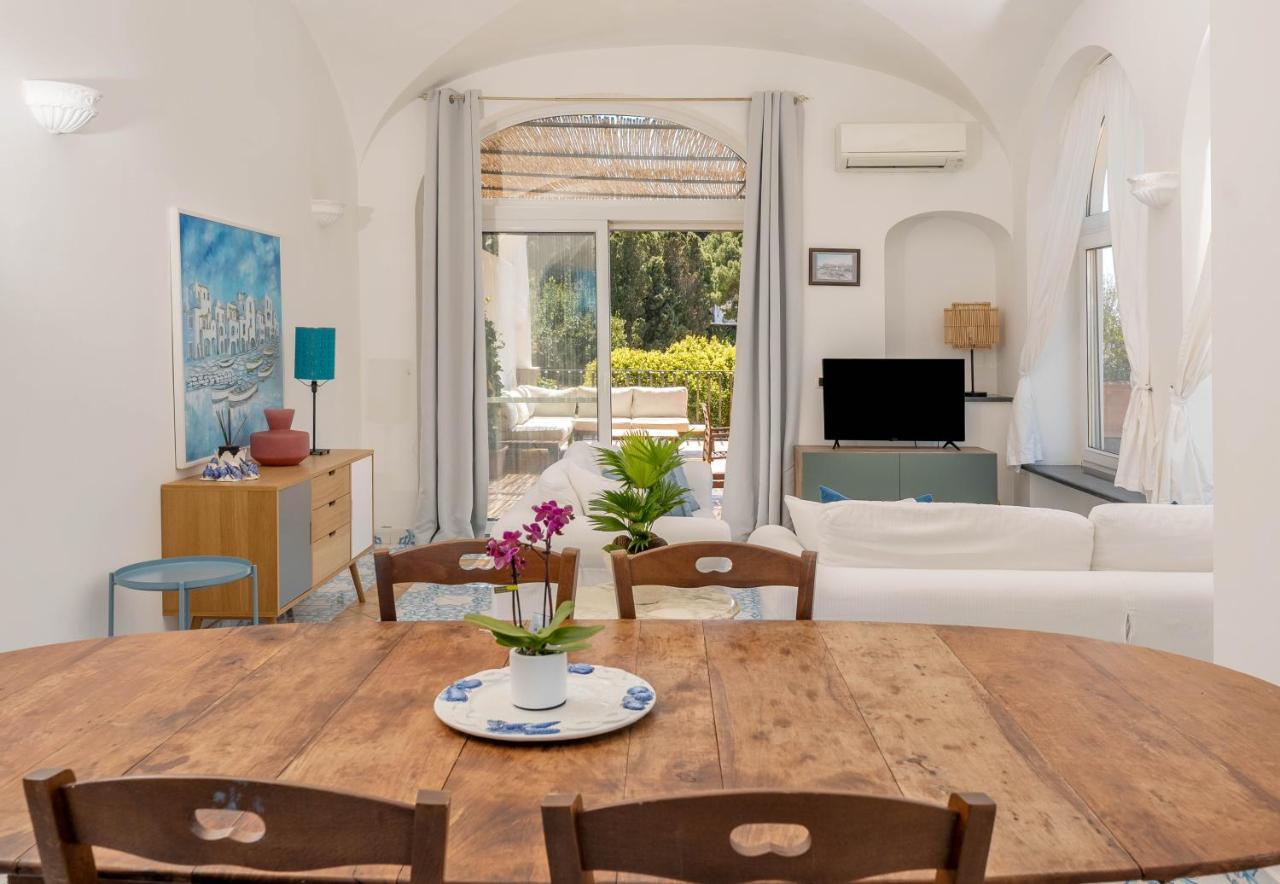 Oliveto Capri Apartments Bagian luar foto