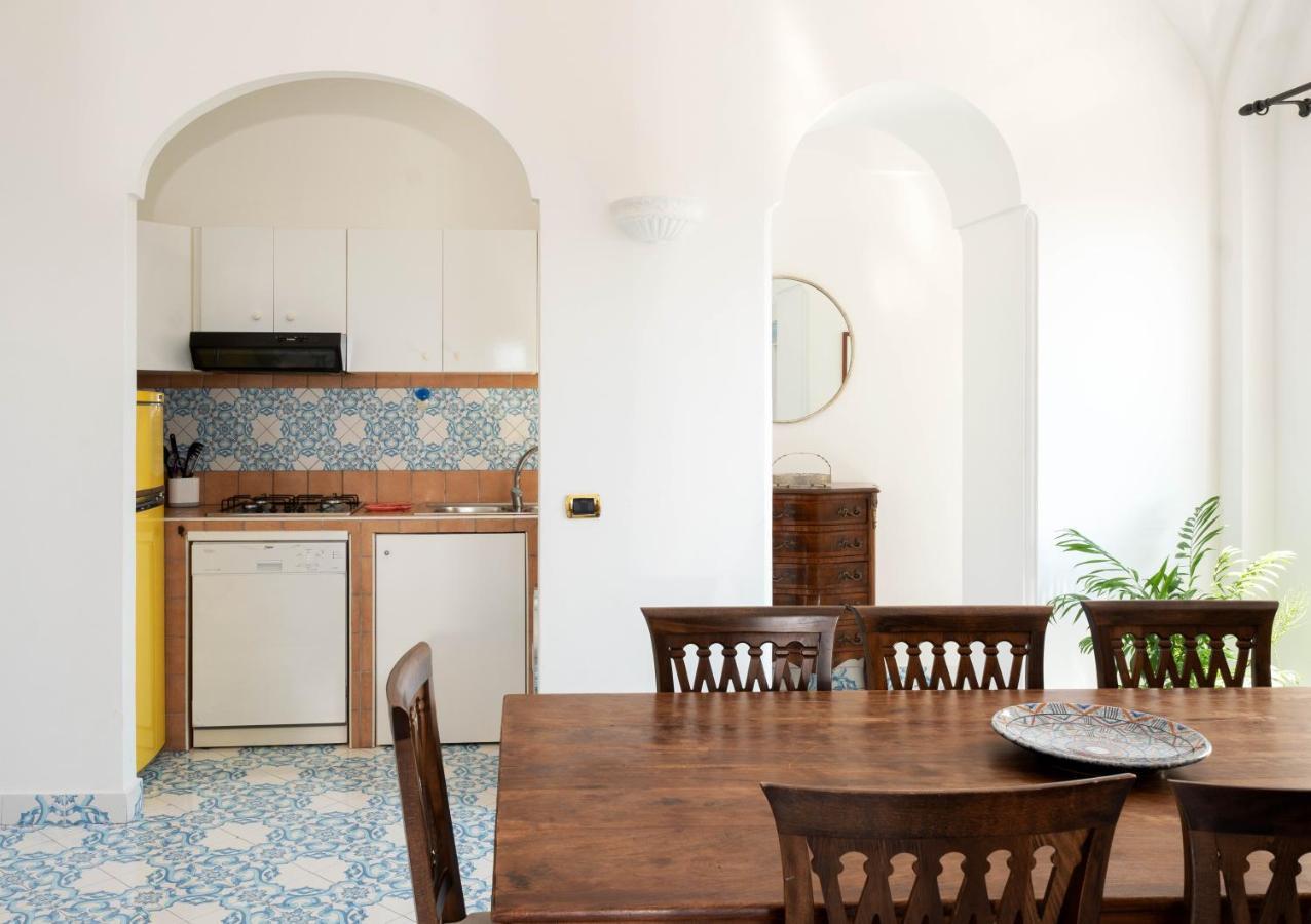 Oliveto Capri Apartments Bagian luar foto