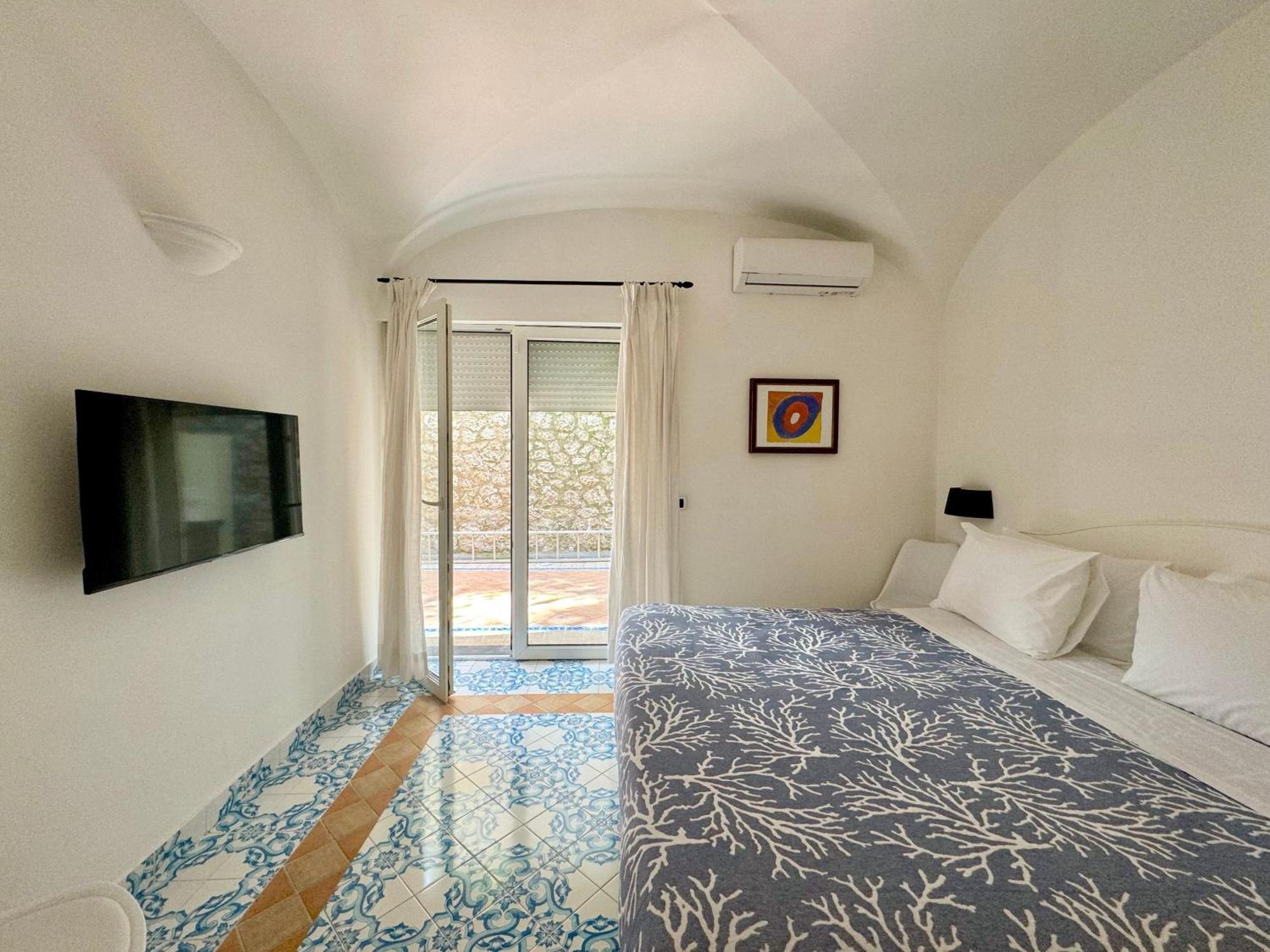 Oliveto Capri Apartments Bagian luar foto