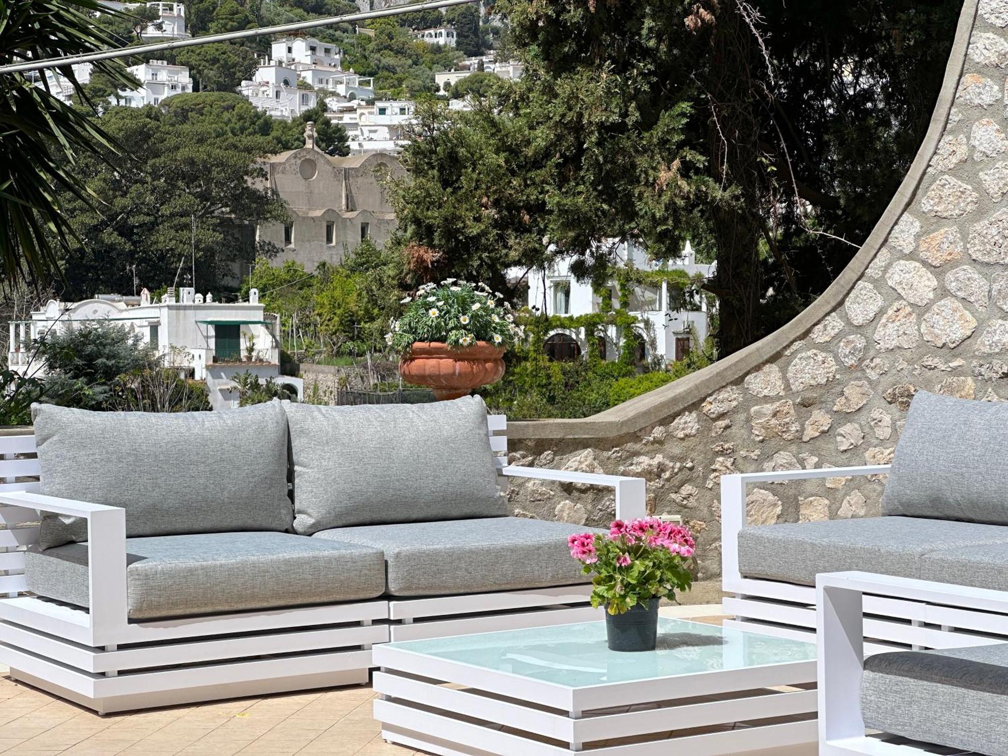 Oliveto Capri Apartments Bagian luar foto